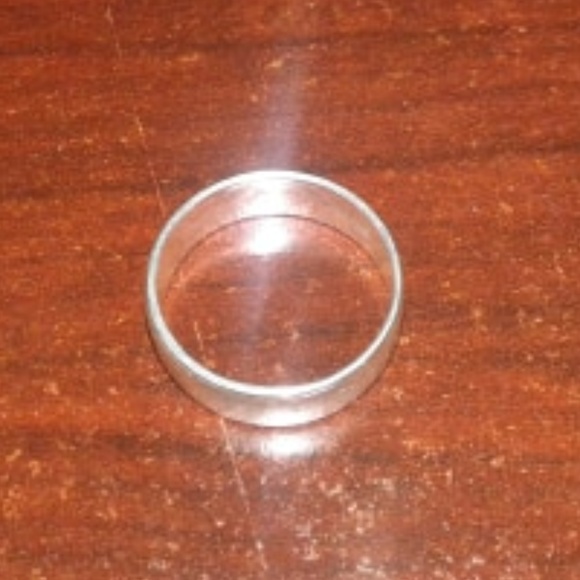 NWOT 999 Pure Silver Hand-Forged Ring Size 8 - Picture 3 of 5